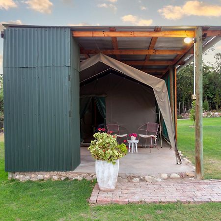 Die Fonteine Country Guesthouse And Glamping Oudtshoorn Exterior foto